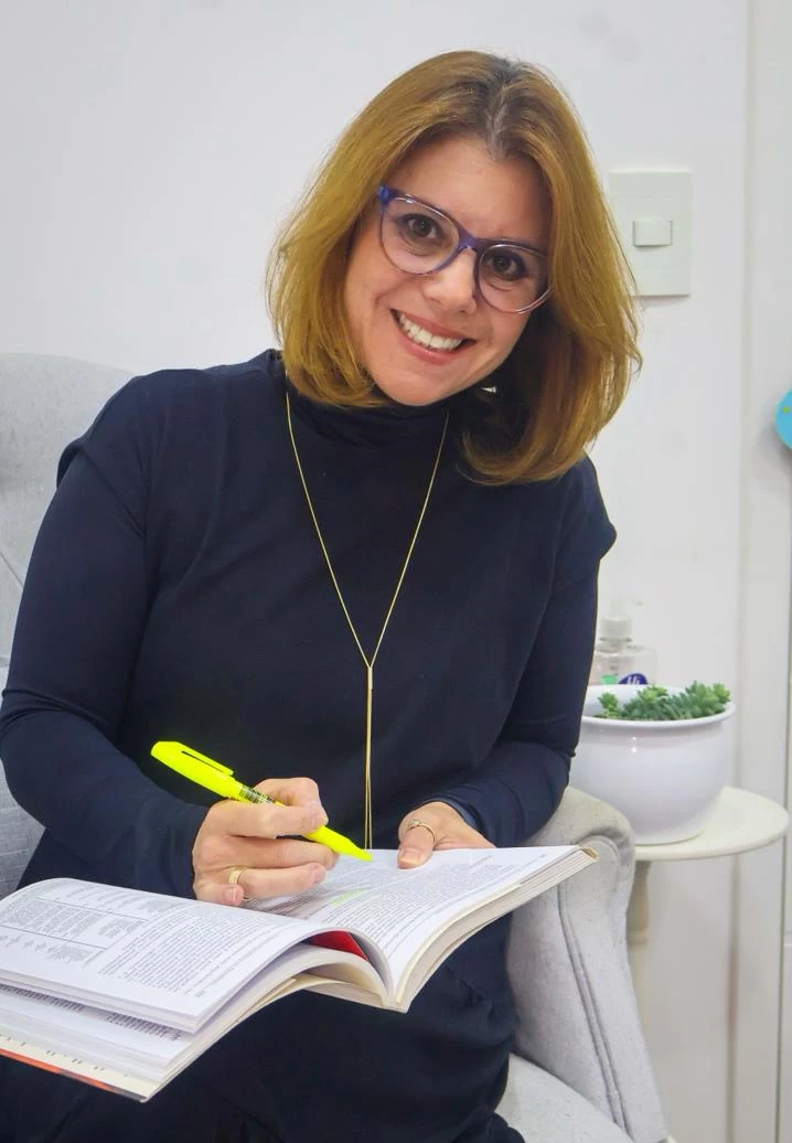 Tatiana Stramaro Rodrigues Proença Tatiana Stramaro Rodrigues Proença